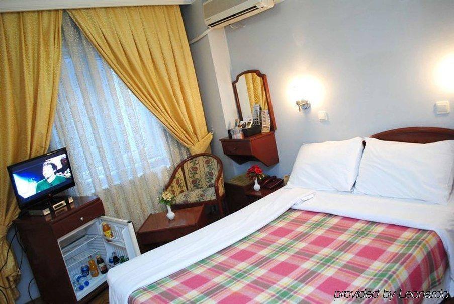 Hotel Grand Mark Istambul Quarto foto
